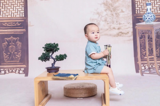 当阳宝宝掉头发是怎么回事