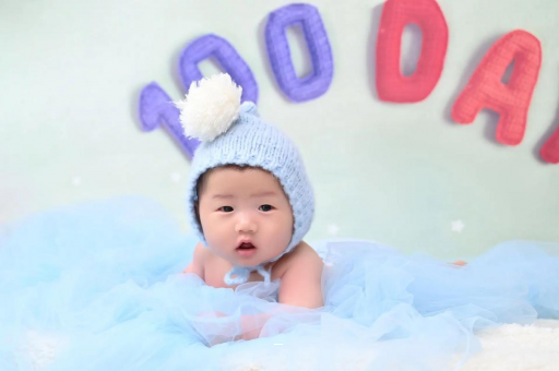 当阳宝宝什么时候会笑